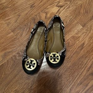 Tory Burch flats snakeskin and black